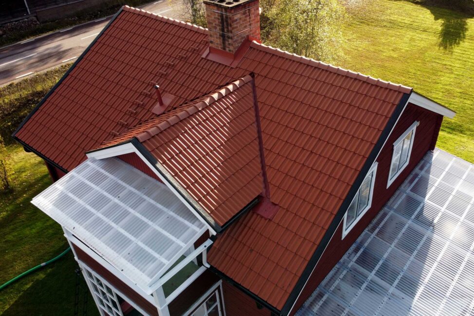 Ett nytt tak på ett hus i Uppsala
