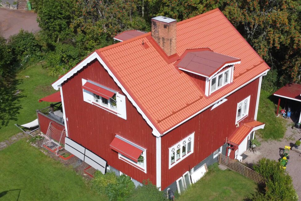Nylagt tak av Swedala tak på villa i Heby.
